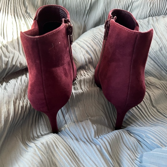 Alfani new without box suede burgundy short boot - Picture 6 of 9